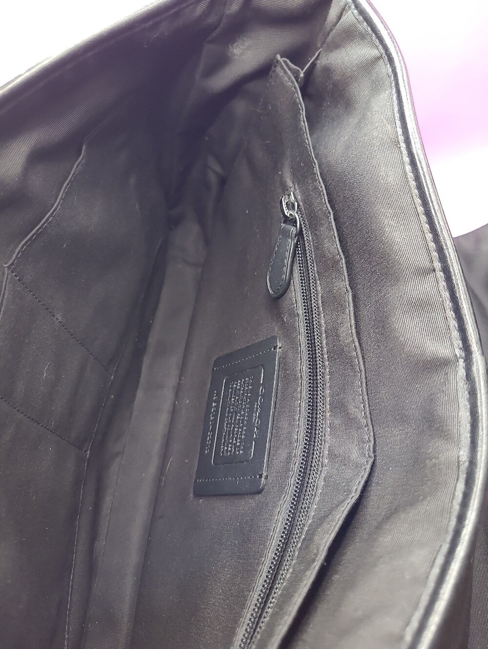 COACH C2713 Men's Track Messenger Bag Black Smooth Calf Leather - Picture 12 of 16
